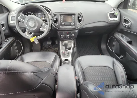 2018 Jeep Compass Latitude z USA, uszkodzony, nr VIN 3C4NJDBBXJT453748